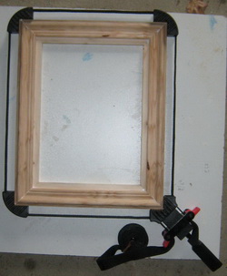 Clamping picture frame