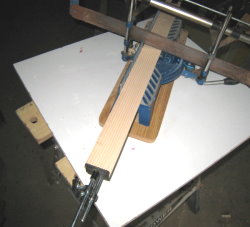 how to use the stop of the picture framer saw