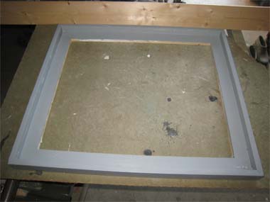 Gray floater frame
