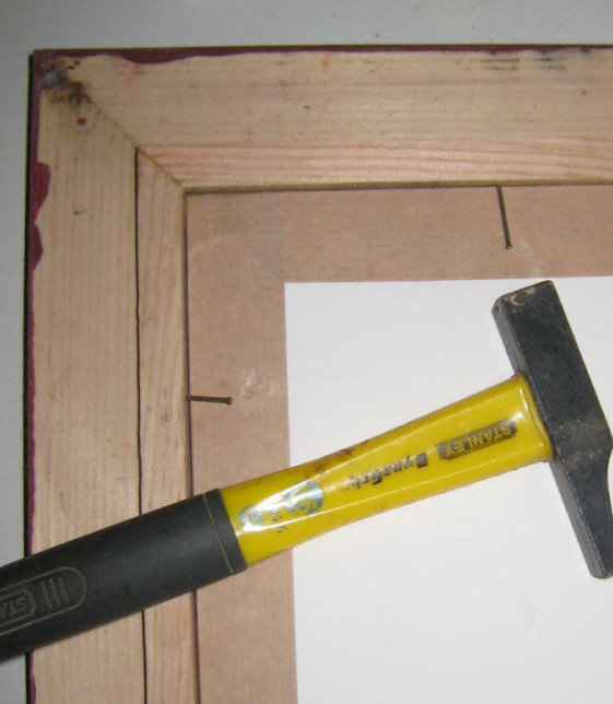 How to fix a picture or a canvas within its frame, fixing the canvas