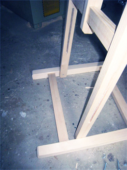 Fixing the base frame verticle