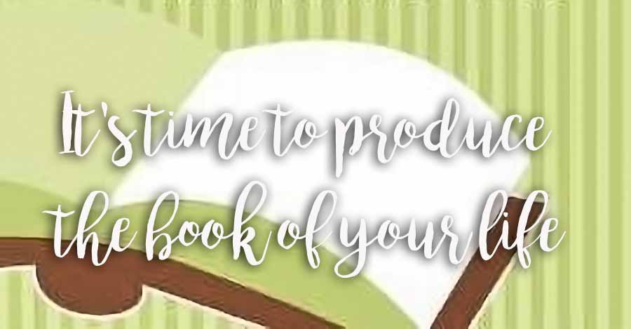 The Book of Me: A Guide to Scrapbooking about Yourself [Book]